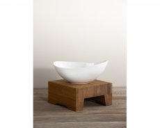 Litet exponeringsbord på ben Linoljad ek 21x21cm