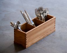 Bestickbox med tre fack Linoljad ek 20-25 bestick