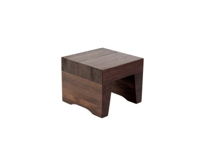 Stort exponeringsbord på ben Havana Black